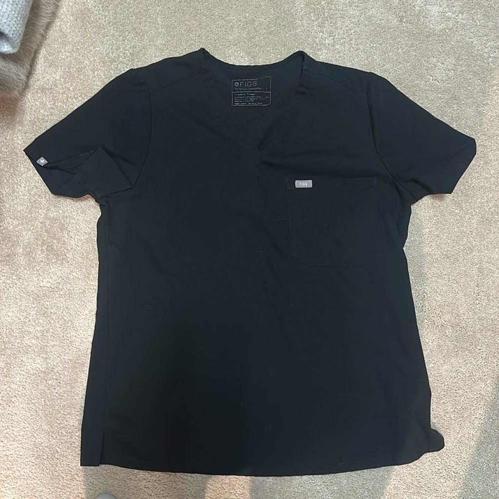 Figs scrub top